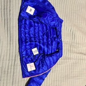 Size 8 kids Moncler jacket. Outgrown so no longer need. Perfect condition.
